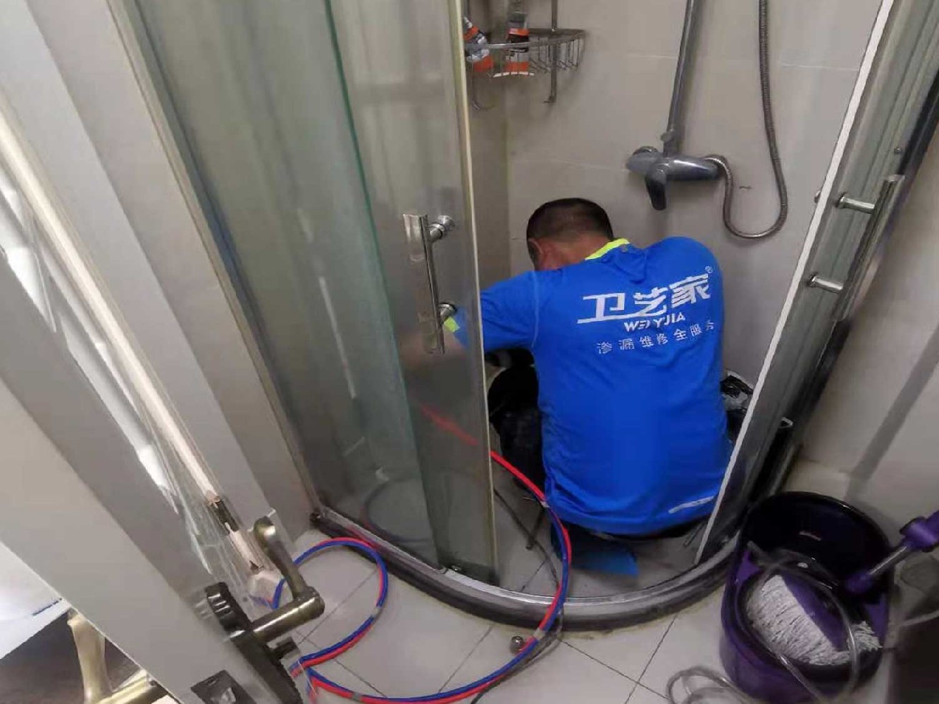 卫浴间漏水维修